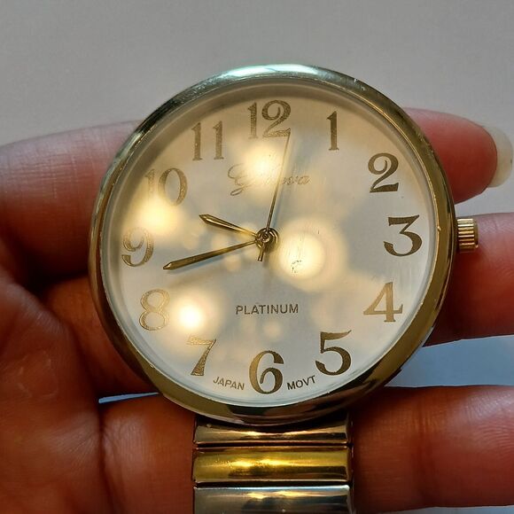 Geneva Platinum Women White Large Round Dial Two-Tone Bracelet Watch Japan Movt - Picture 7 of 13